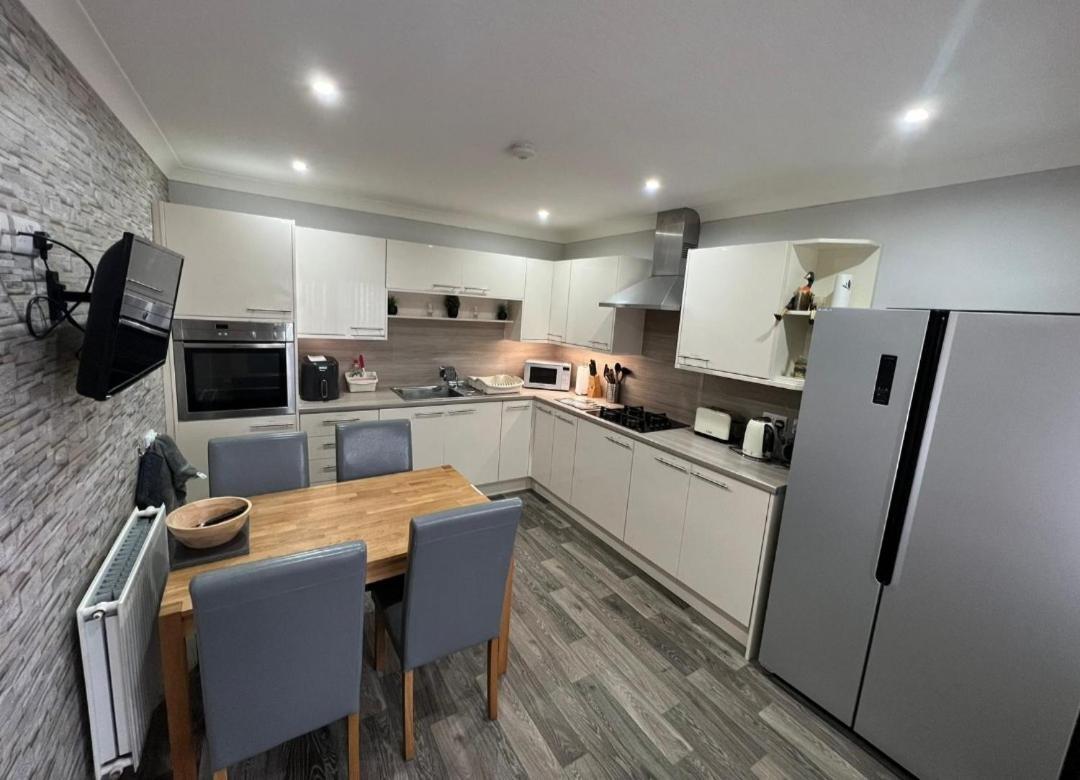 5 Riverside Place Thurso. 2 Bed, 2 Bathrooms. Экстерьер фото